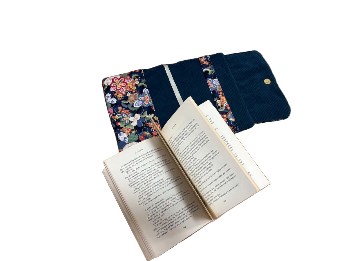 📖 Protège-livre en tissu à rabats