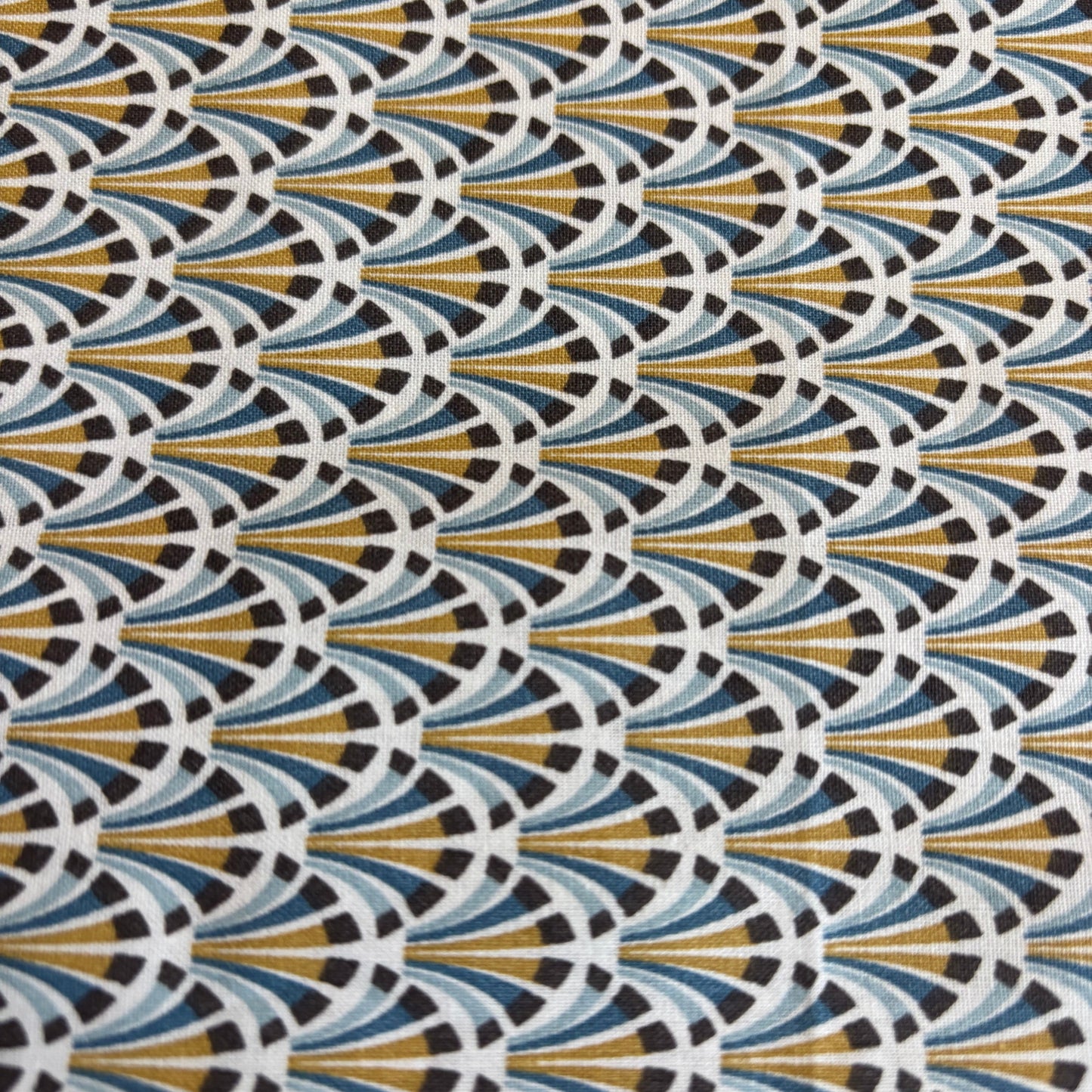 Tissu FANTAISIE 17