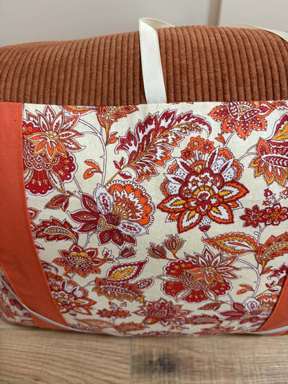 Coussin de lecture marron