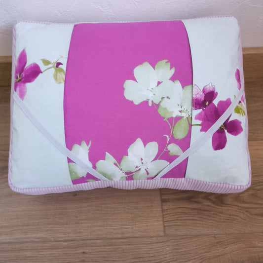 Coussin de lecture floral