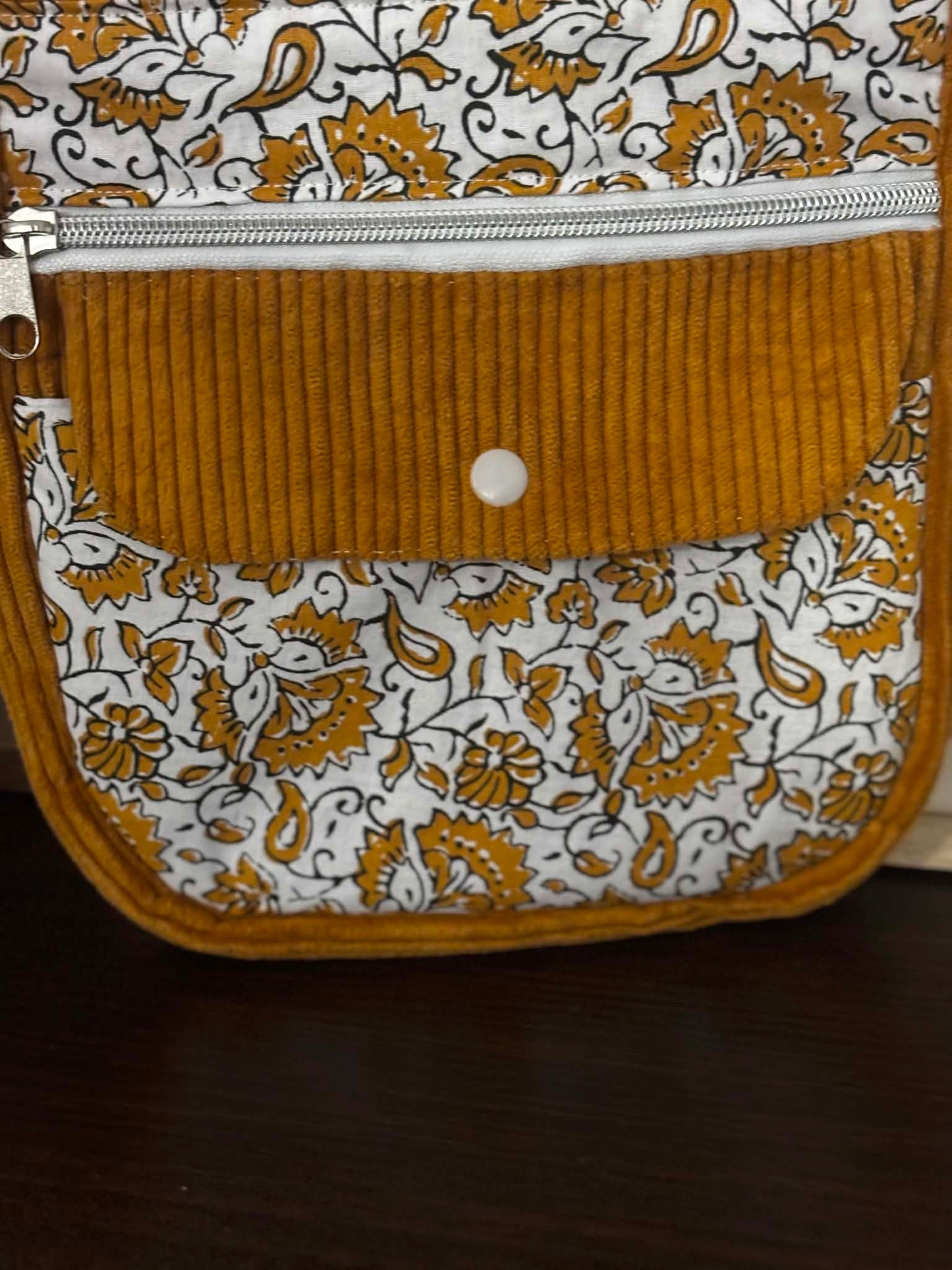Sac cocon bandouliere prêt du corps