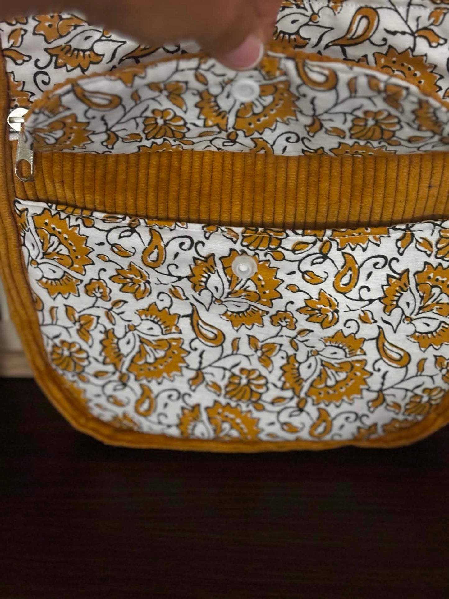 Sac cocon bandouliere prêt du corps