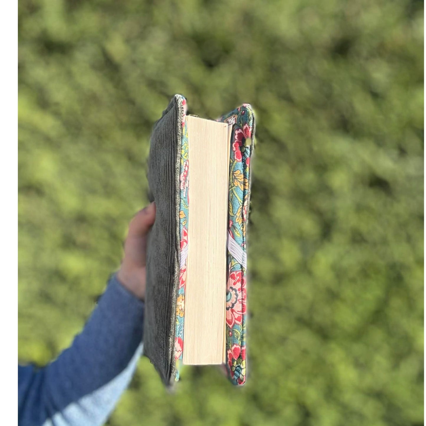 Protège livre dés 12 €