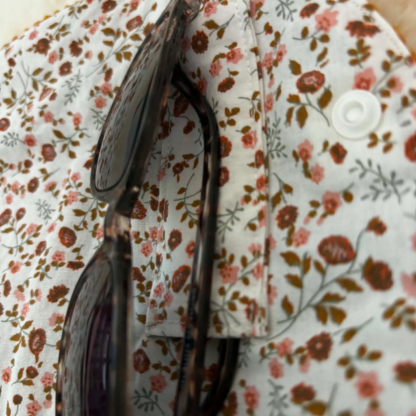 Étui à  lunettes velours  moutarde
